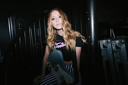 KALIE SHORR MAKES TASTE OF COUNTRY’S “2018’s HOTTEST ARTISTS UNDER 25”