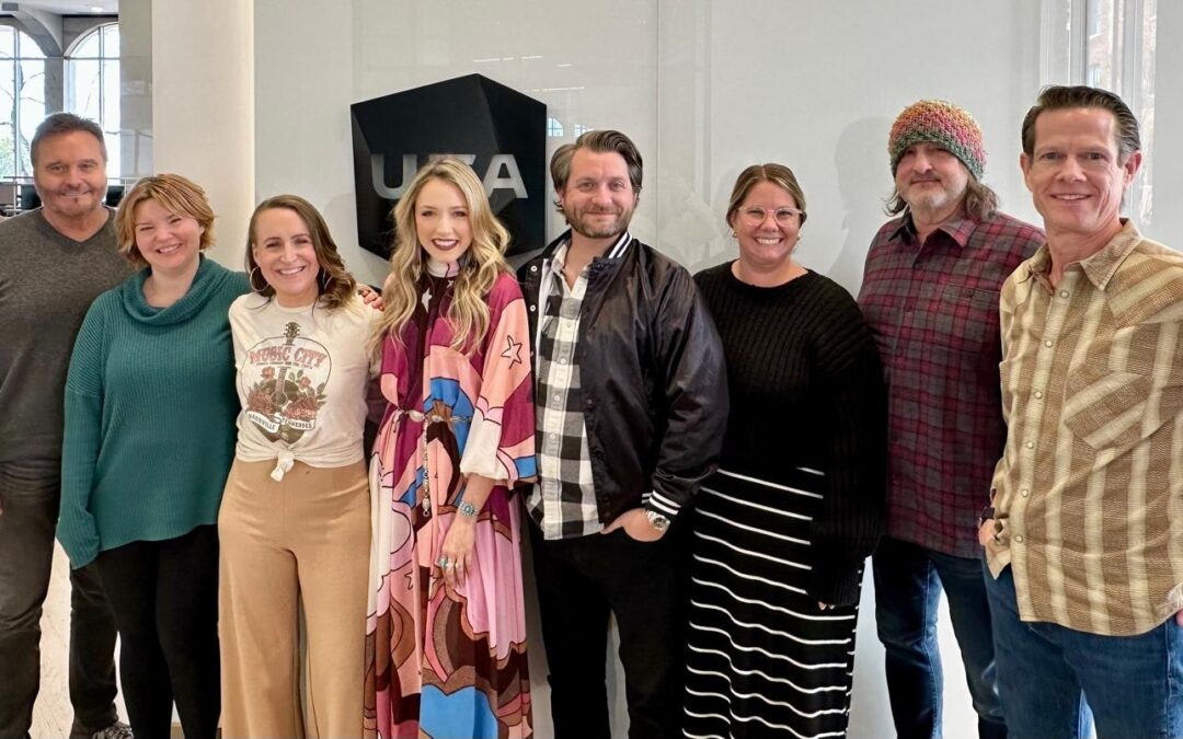 UTA Signs Country Singer-Songwriter Emily Ann Roberts